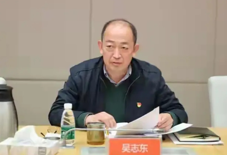 泰山队最大的罪人不是崔康熙，而是吴志东和宿茂臻，他们应该向投资方谢罪，向球迷谢罪