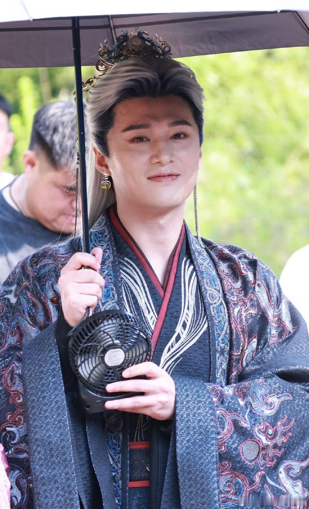 啊啊啊啊啊啊…….短国男主这古装好普[笑着哭]​