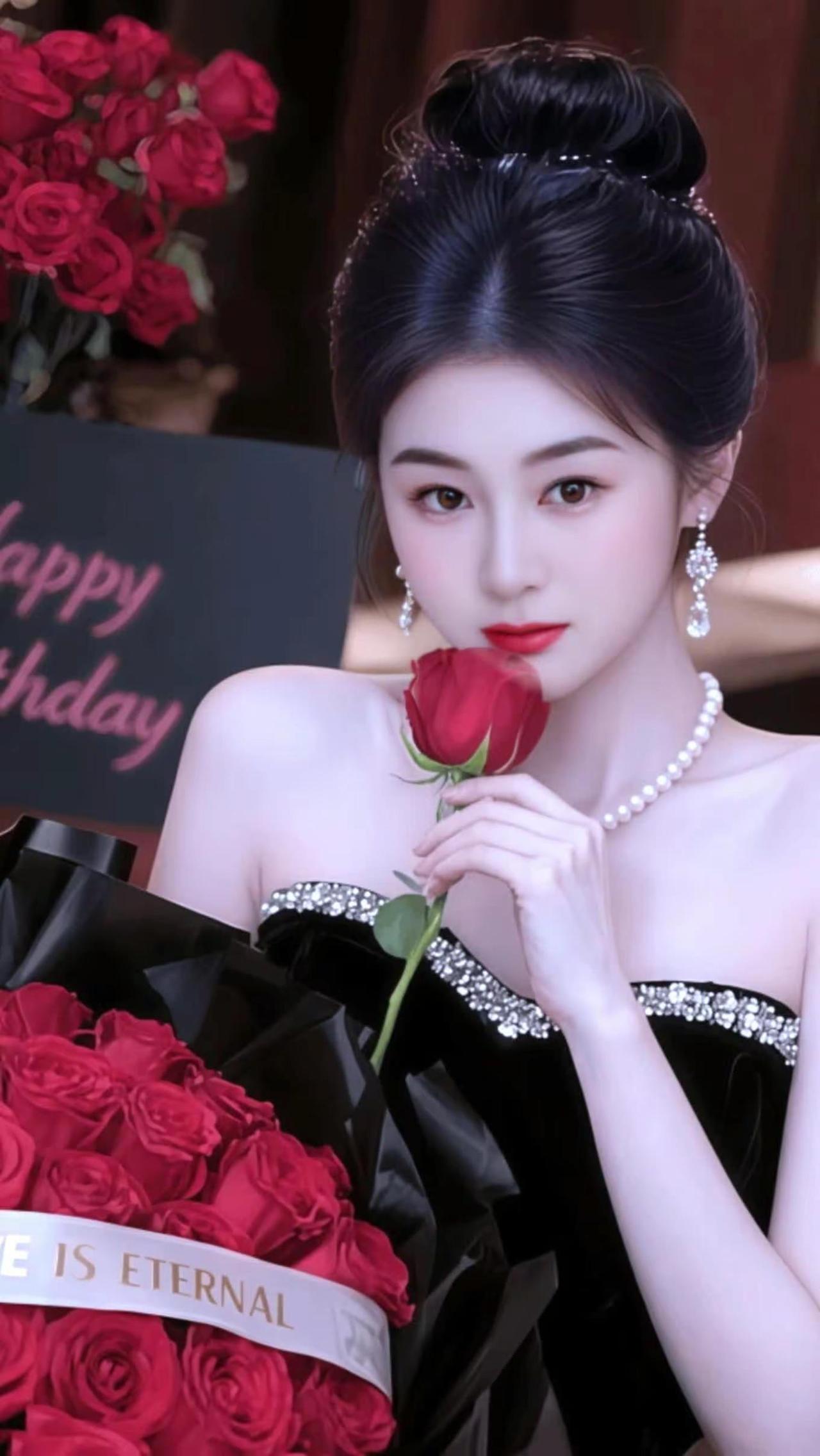 美女车模