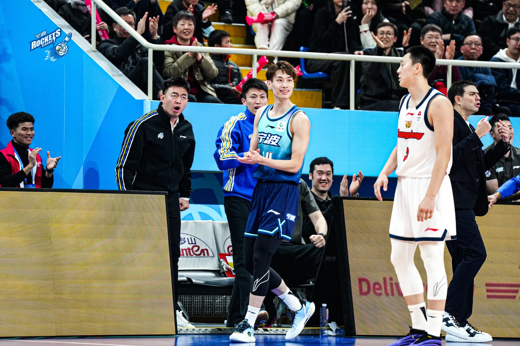 戴昊社媒晒赛场照: 新的团队, 新的历史, 去拼每一场比赛