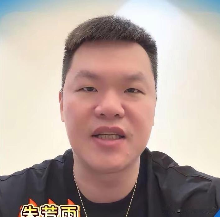 朱芳雨的办事效率足够高效，不知不觉，广东队几乎确定一内一外组合。朱芳雨