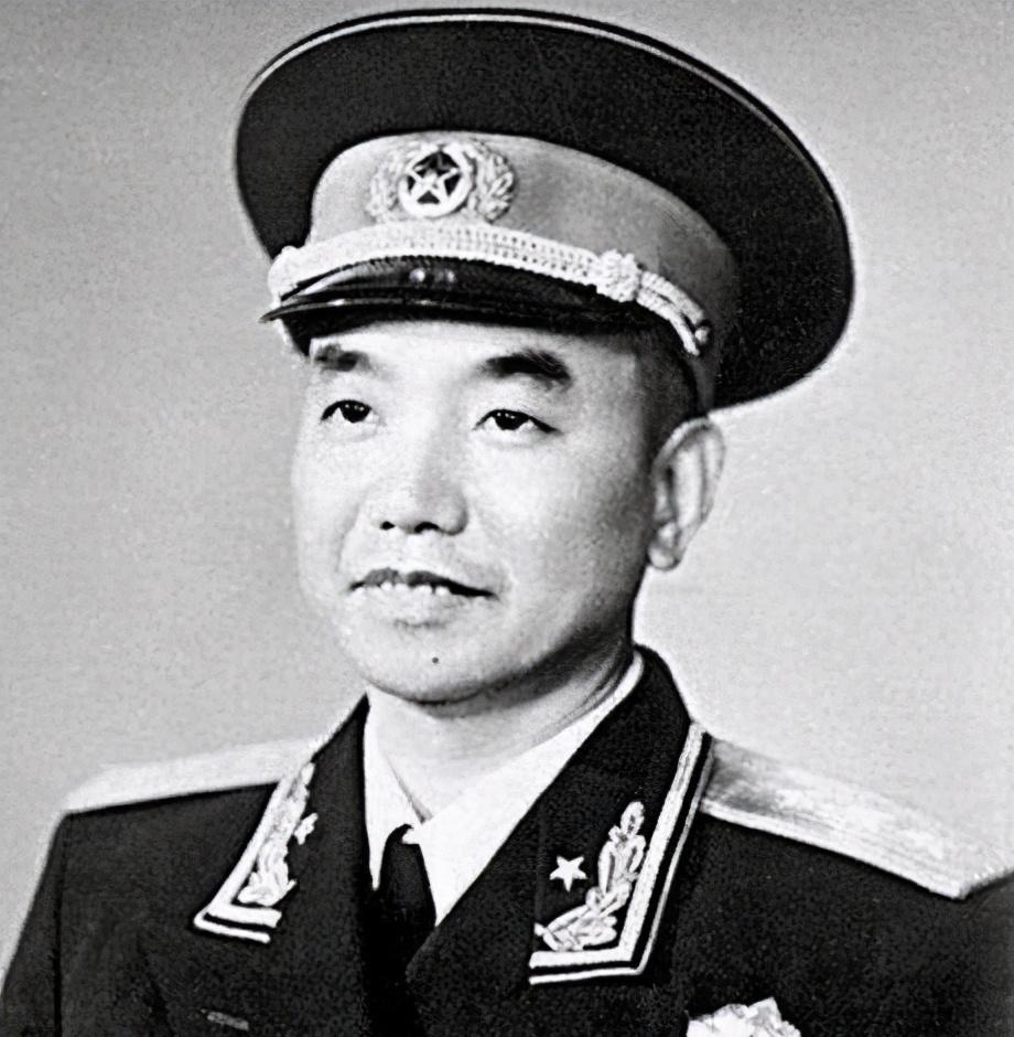 萧克评不上大将，是有道理的，担任的职务并没有优势“萧克同志评了上将？这军衔配