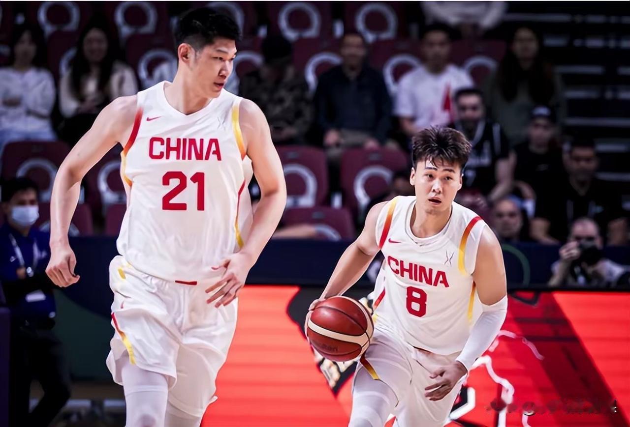 中国男篮两连败不可怕，可怕的是胡金秋那句话。男篮世预赛，中国男篮四天内两输韩