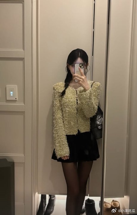 前几天说Rookie新女朋友比小钰漂亮，今天又说新女朋友太科技不如小钰风向变得真