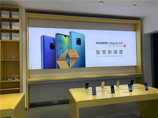 2025手机圈黑马，2000的旗舰配置！2026年回望2025，手机圈的惊喜真