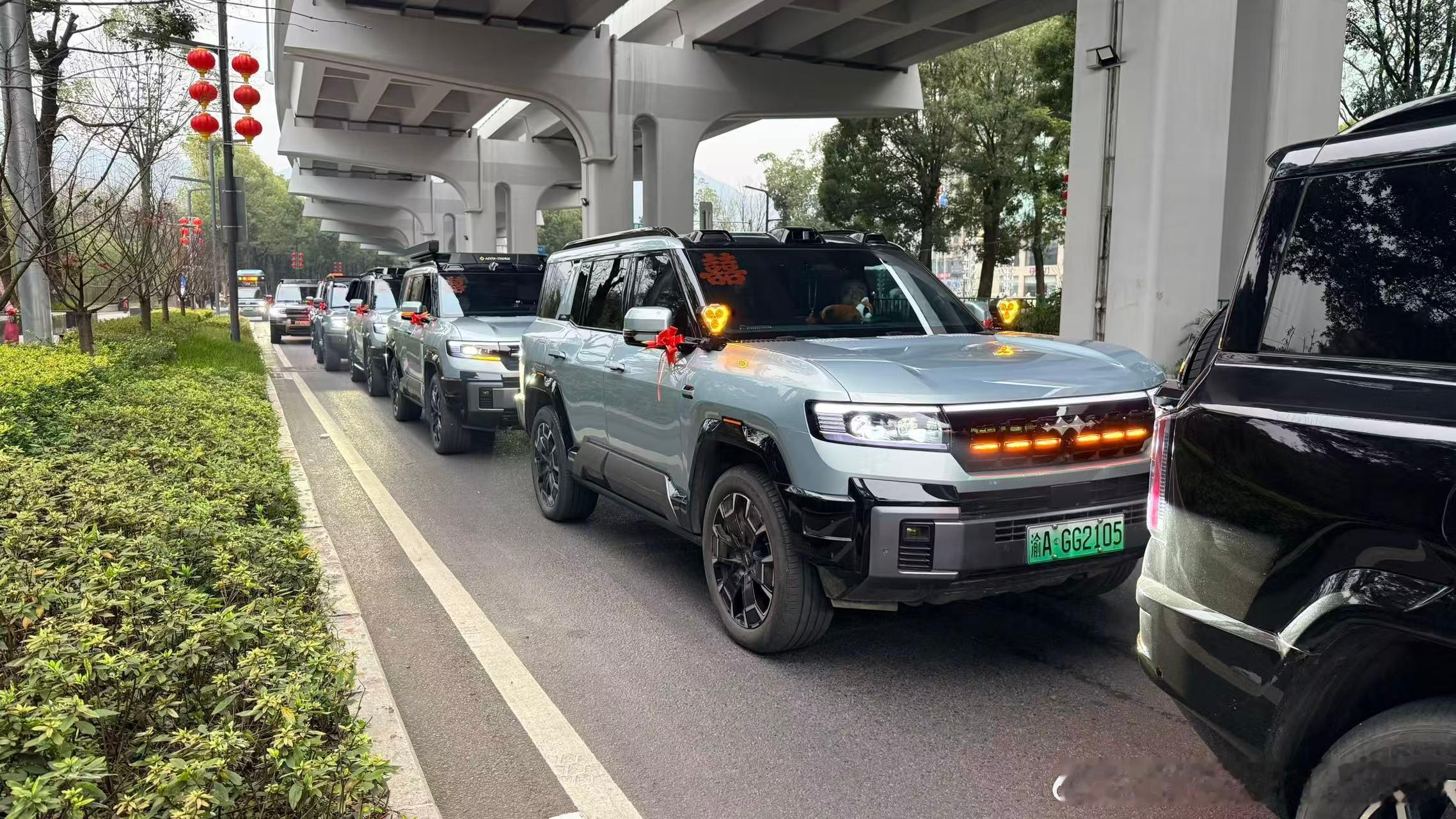 羡慕了，我自己当时条件所限，仰望后面只能跟一堆奔驰