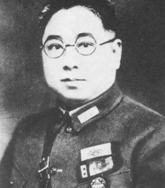1930年，国军中将张辉瓒被捕后，国民党力求和共产党谈判拿钱、拿枪弹、拿红军所有