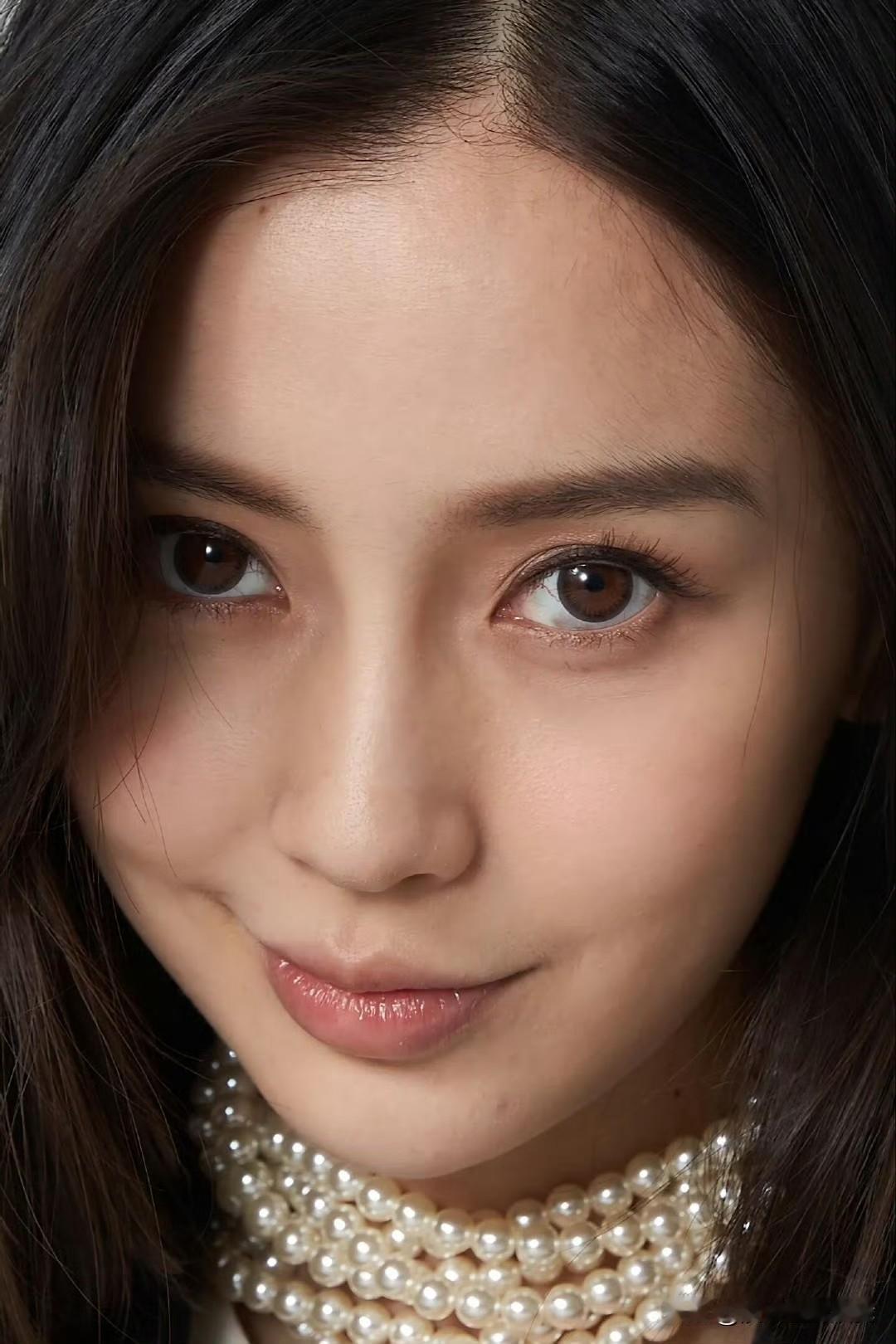 杨颖早期怼脸生图，神颜不需修饰