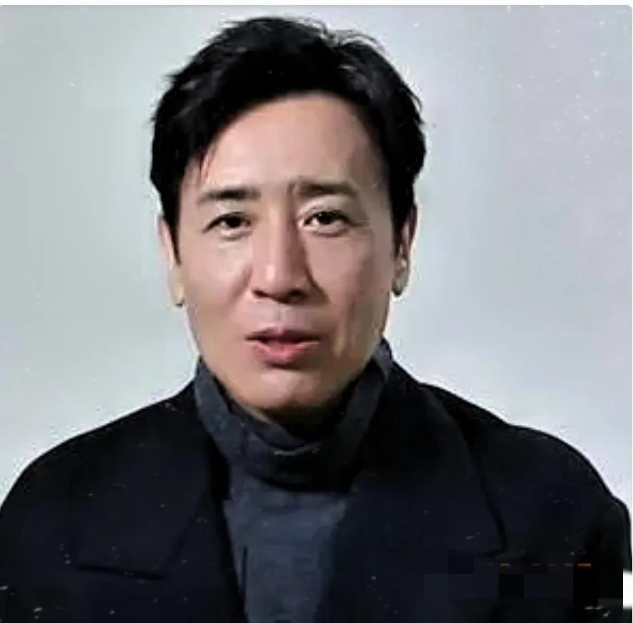 他演吴石，不是演戏，是接了班。1200万片酬，一分没留，全砸进纪念馆。不是作