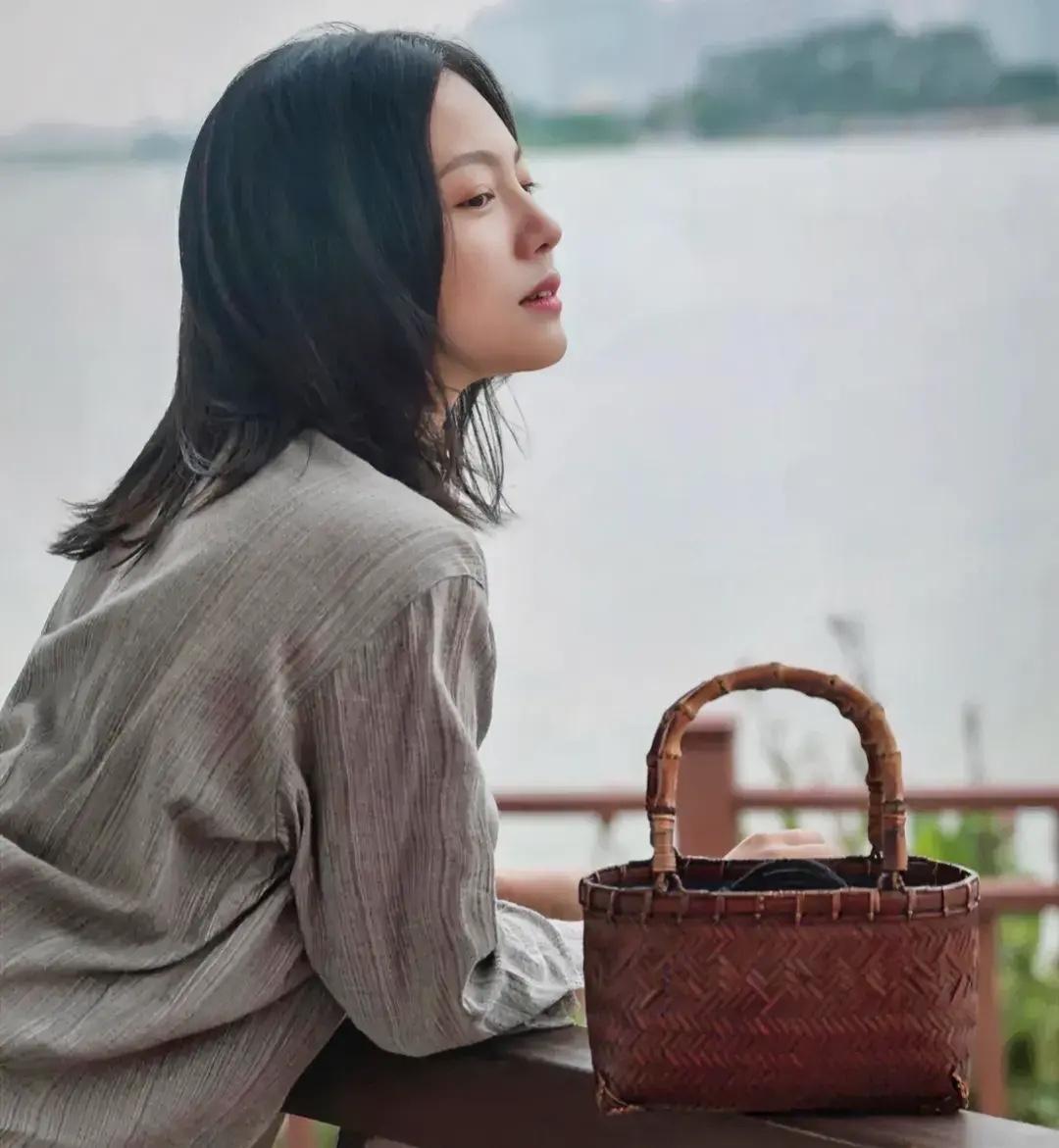 性学专家李教授一段非常通透的话：“男欢女爱，出轨偷腥，男人找女人就像吸烟，有好的