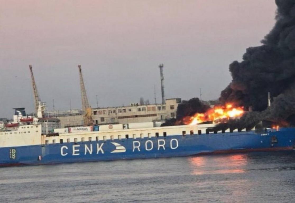 过去48小时内，俄罗斯袭击了4艘土耳其船只。昨天，3艘船只在敖德萨港遭到俄罗斯