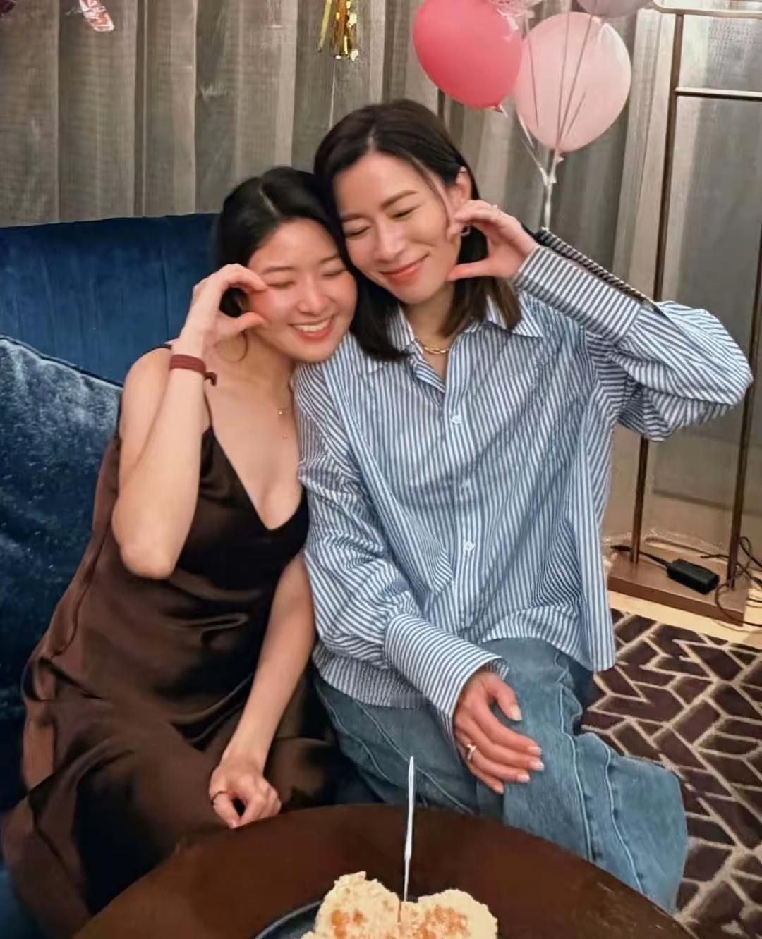 佘诗曼为许绍雄女儿许惠菁庆生，网友：佘诗曼重情重义！许绍雄去世已经7个月了，佘诗