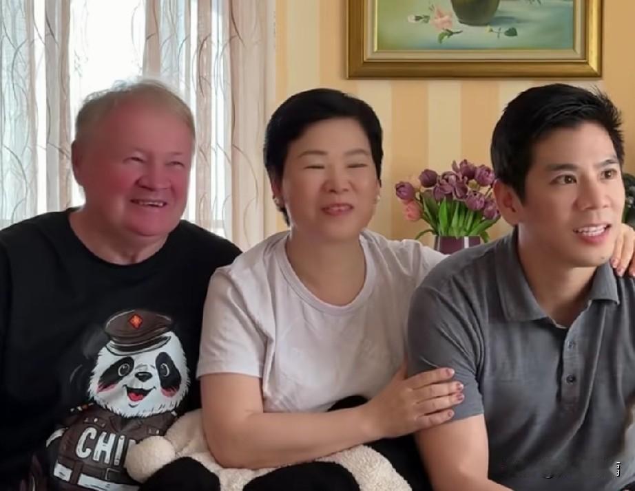 倪夏莲的儿子威利结婚了，一家人开心的在一起庆祝，同时庆祝儿子的生日，儿媳妇面容没