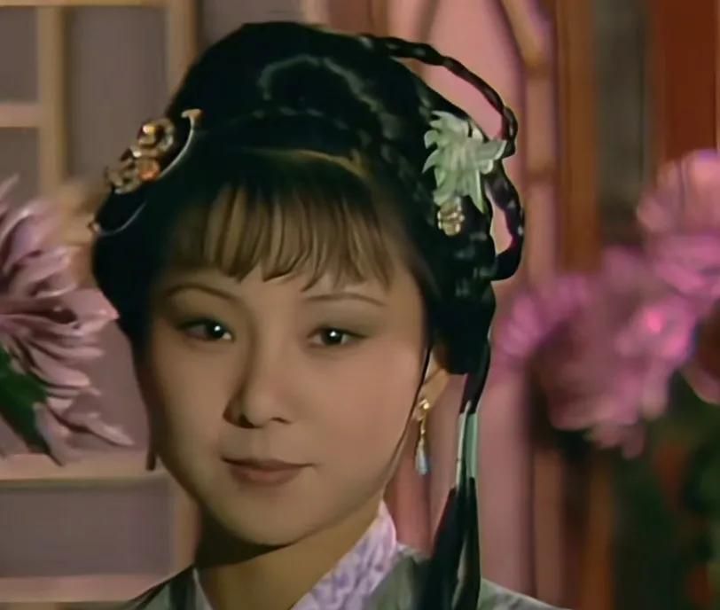 87红楼选黛玉，最漂亮的不是陈晓旭，是胡泽红。导演一眼：太灵，像画里走出来的。