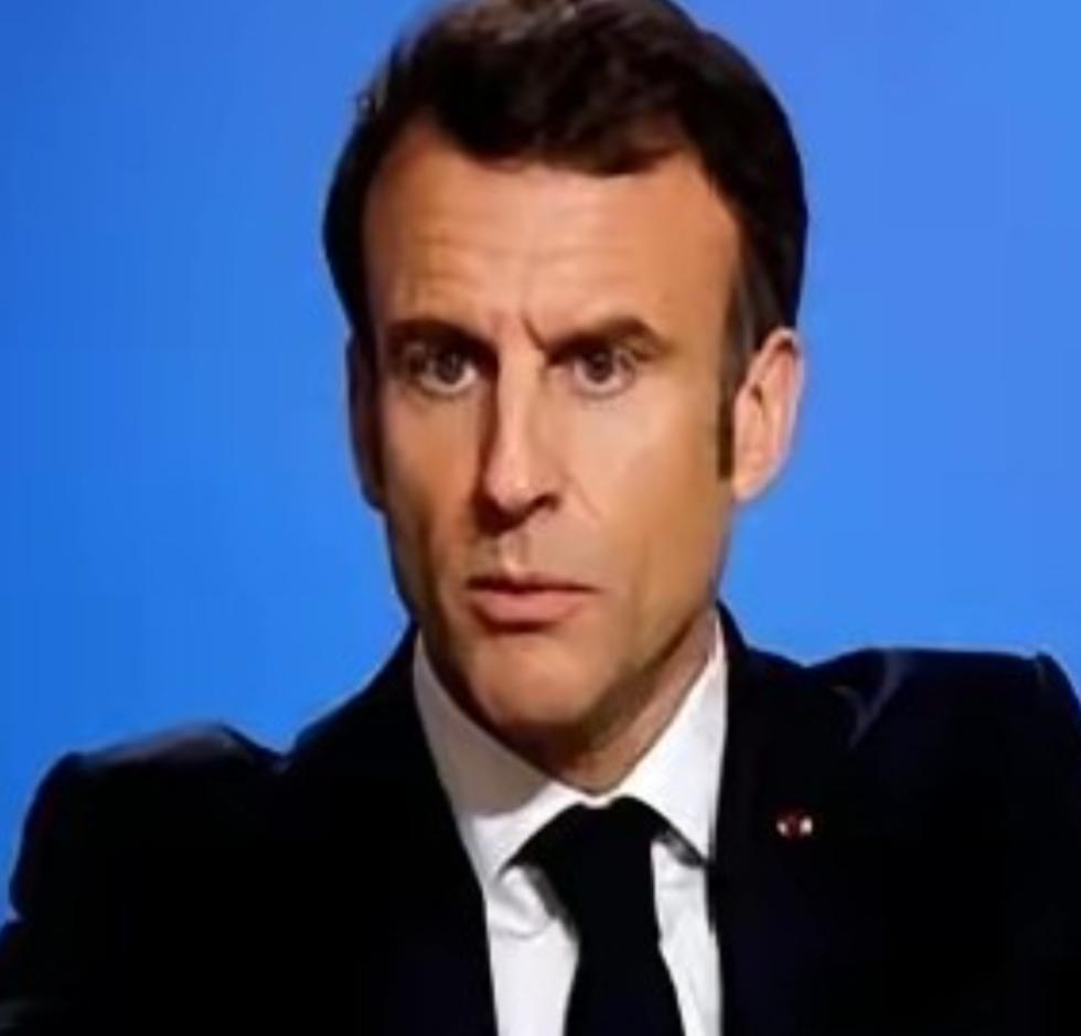 打死没想到，法国代表团的翻译悄悄告诉我：他们跟着总统来成都谈大事，竟被酒店一间免