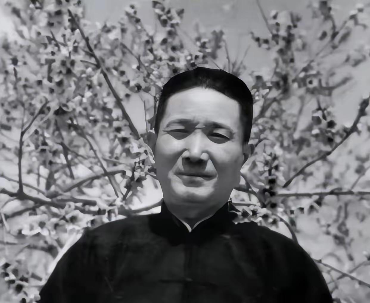 1958年，抗日名将张治中进京，特意来向伟人汇报工作。汇报完成后，向来幽默的张治