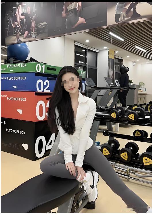 28岁上海女健身教练确诊艾滋，崩溃说出真相：身体早给过3次警告，我全当成了“太累