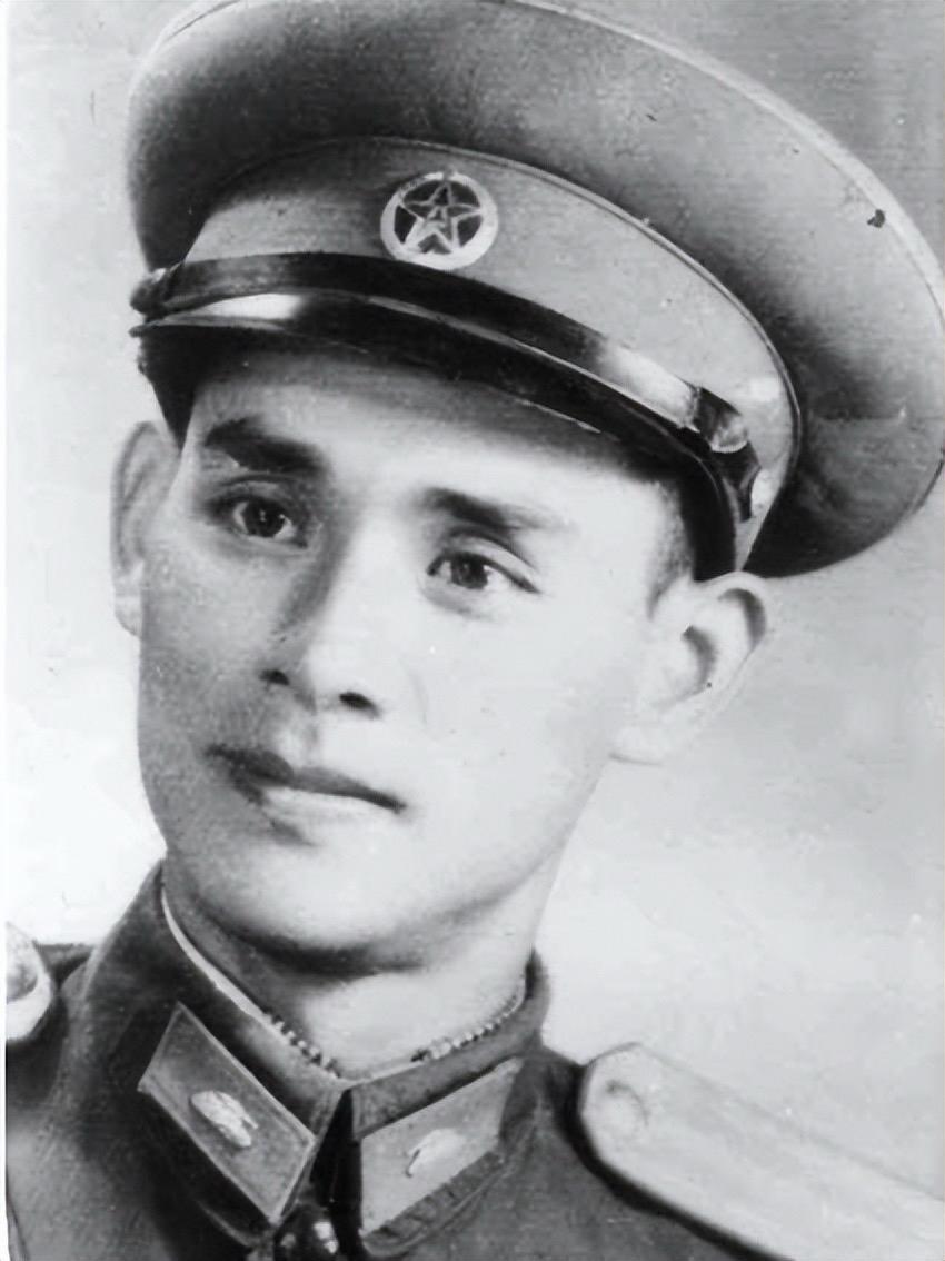 一杆老旧的三八大盖，125发子弹，如何抵挡住两千美式装备敌军的猛攻？1946年