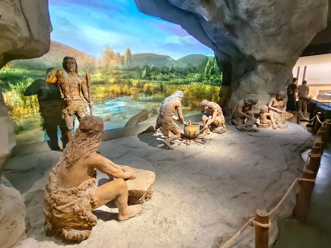 德国的“烧糊粥物证”：德国奥尔登堡出土的距今5000年的陶片上，清晰留存着小麦、