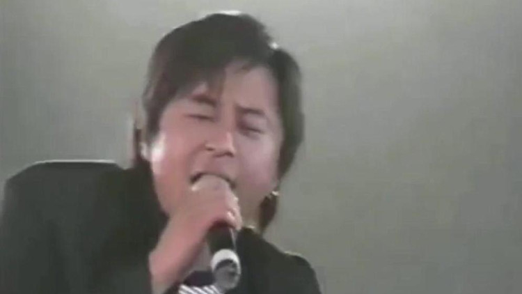 王杰唱歌到底有多好听?听听这首歌,潇洒自然现场唱功无人可及