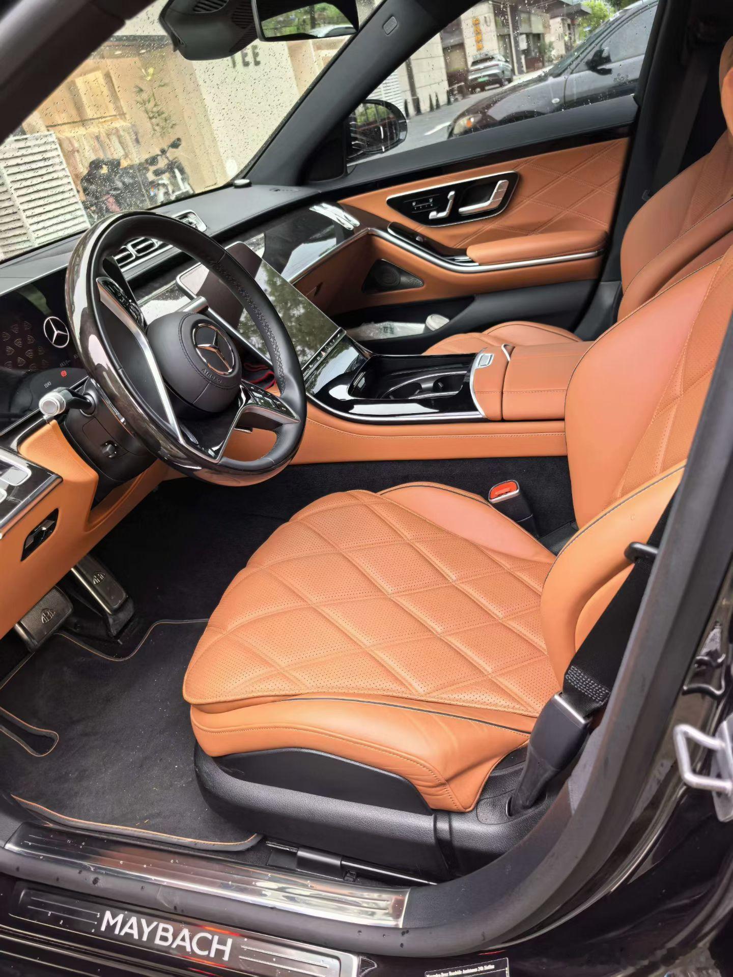 23年迈巴赫S480，6000多公里，原厂四座