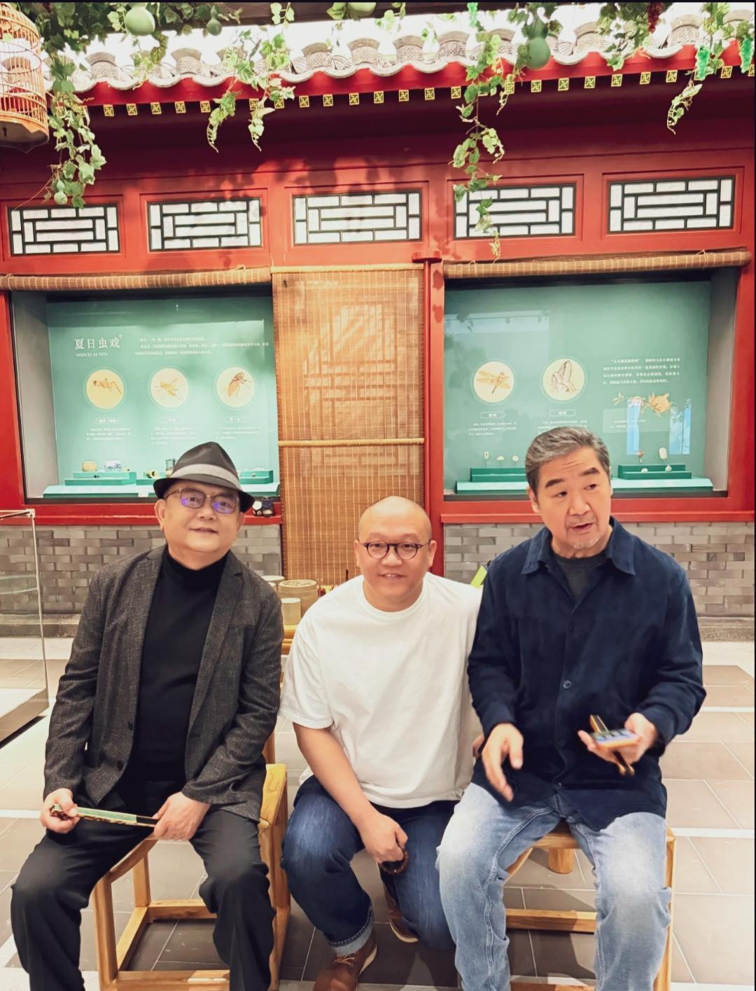 76岁王刚看着比70岁的张国立还年轻！穿搭也讲究！#王刚##张国立#