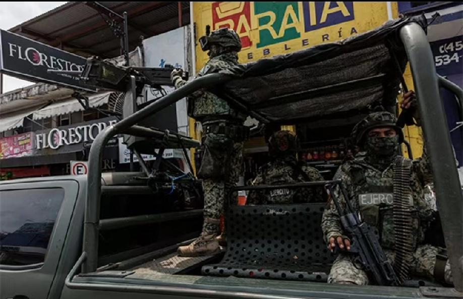 特朗普更大胆了，想让美军进墨西哥！1月15日，《纽约时报》报道:“白宫知情