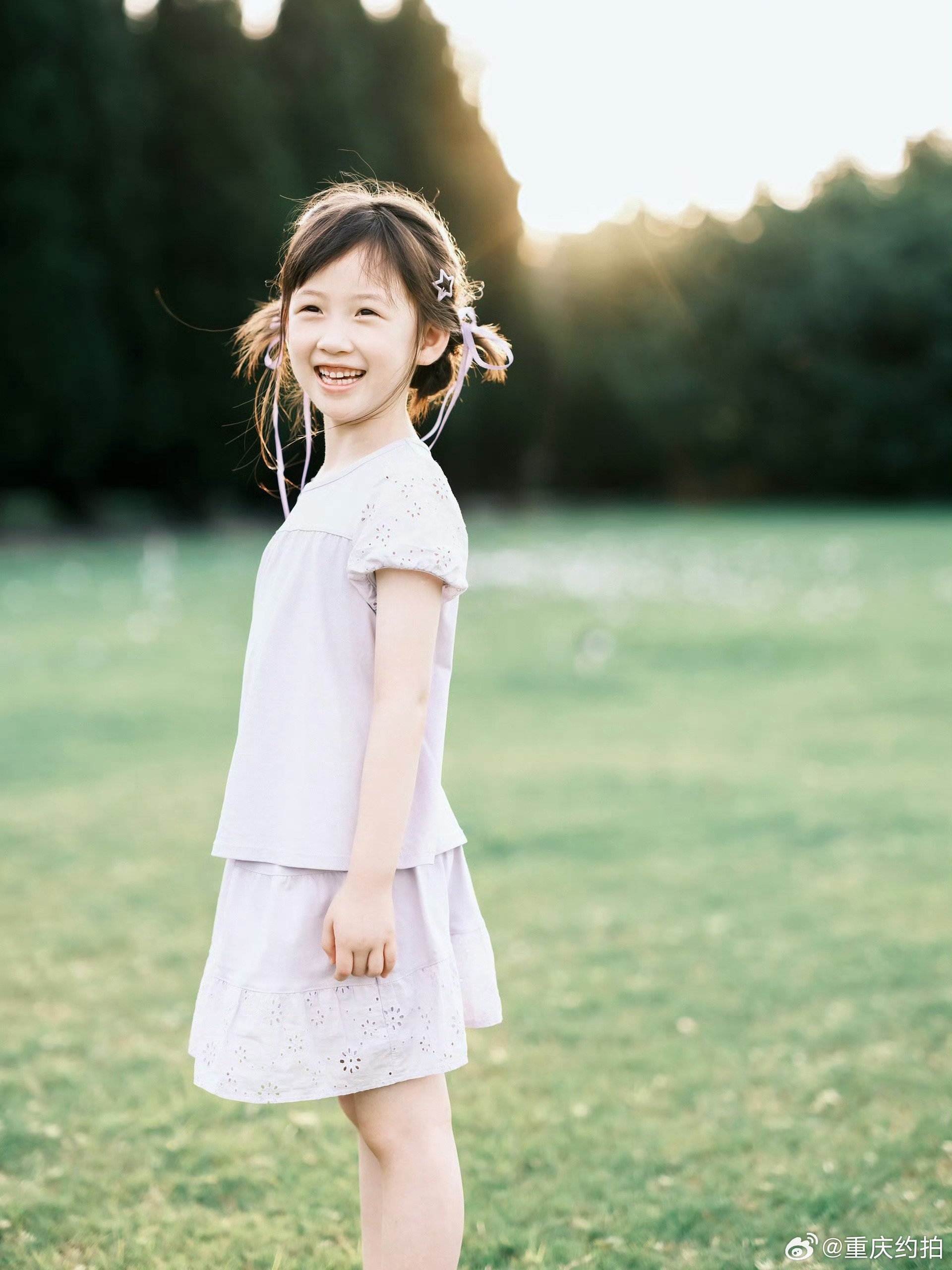 “爱会踮脚，也会弯腰”🩵摄影：​​​