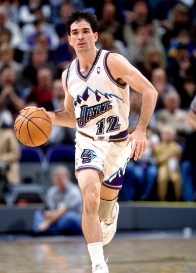 爵士名宿斯托克顿语出惊人！NBA历史助攻王斯托克顿近日在一档节目中表达了对詹