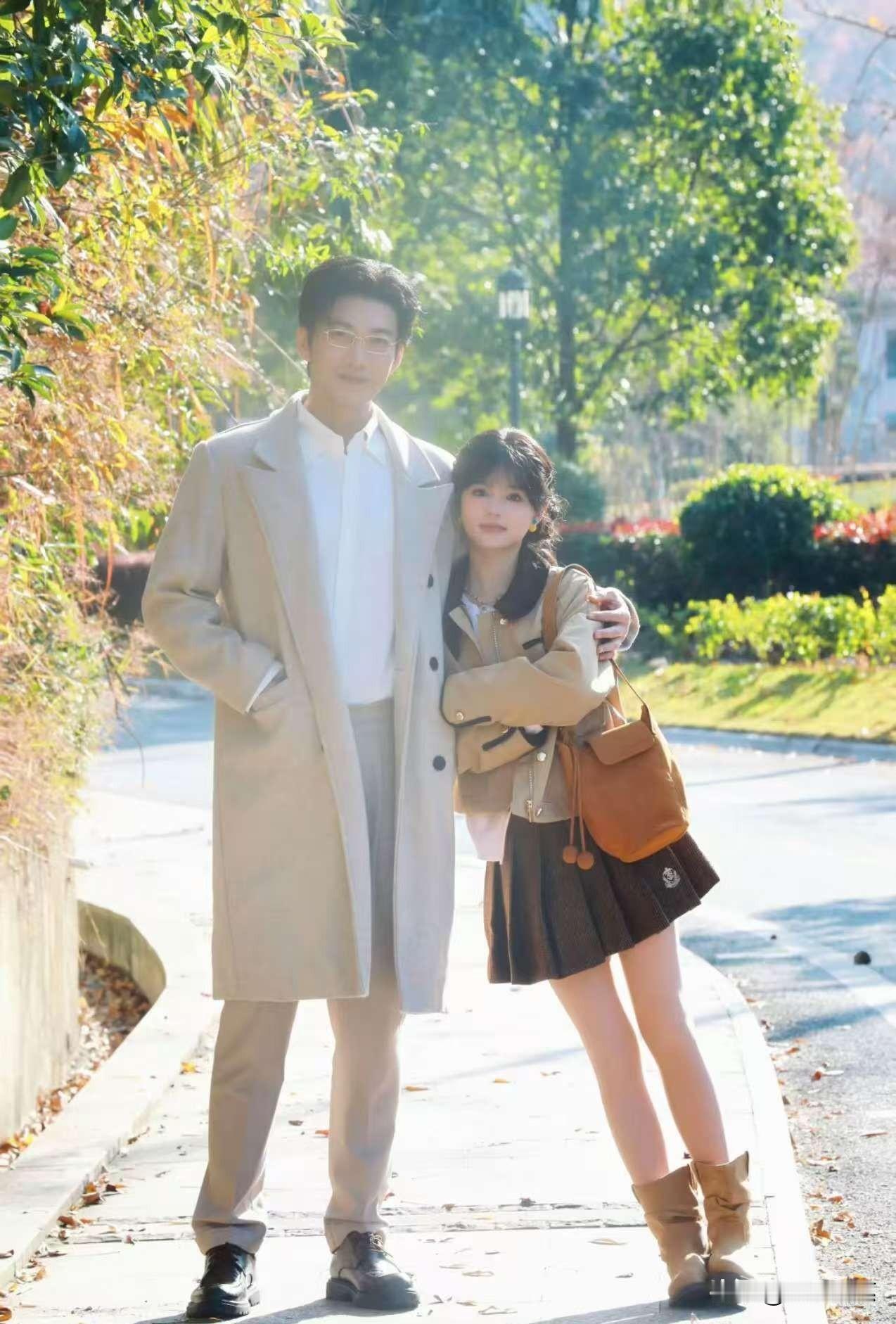 谁能想到，短剧里的甜宠剧情居然能照进现实？于龙和杨咩咩这对“最萌身高差”