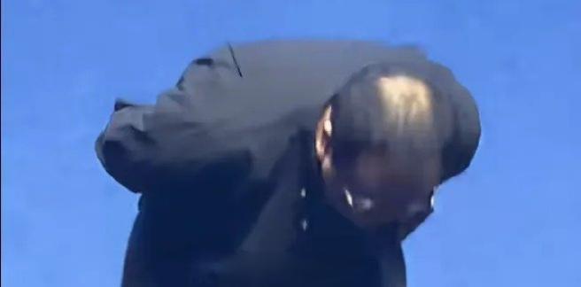 最近罗永浩在上海办的那场科技创新分享会，可真是热度和争议一起拉满了。这场被大家期