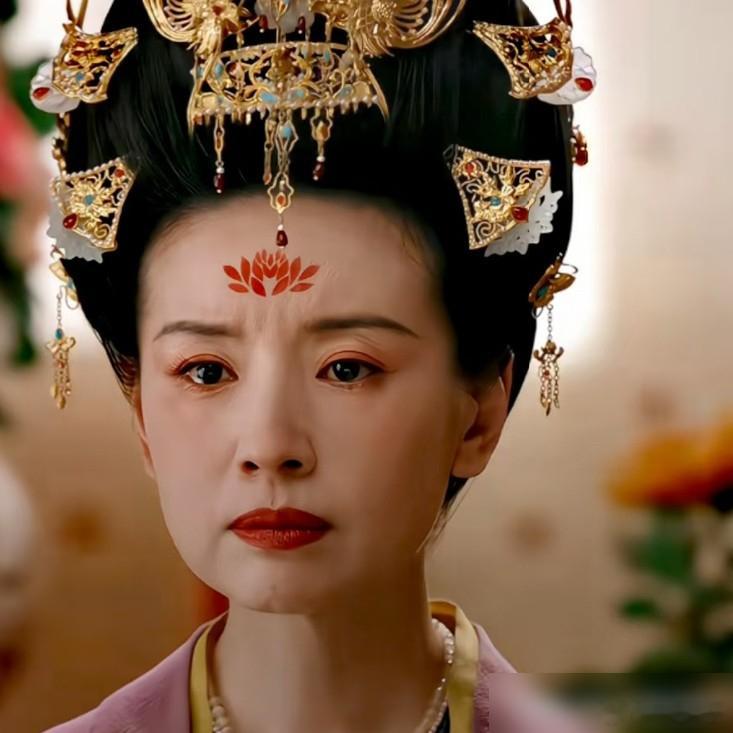董洁一张脸，怎么让骂白鹿演技差的观众，反手就给《莫离》打五星？我妈是董洁老粉