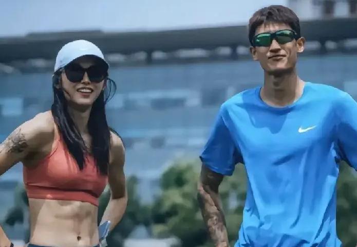 吴艳妮和乔臻分手了！说起来也不算太意外，但乔臻这边刚分开没多久，就带着新女友杨柳