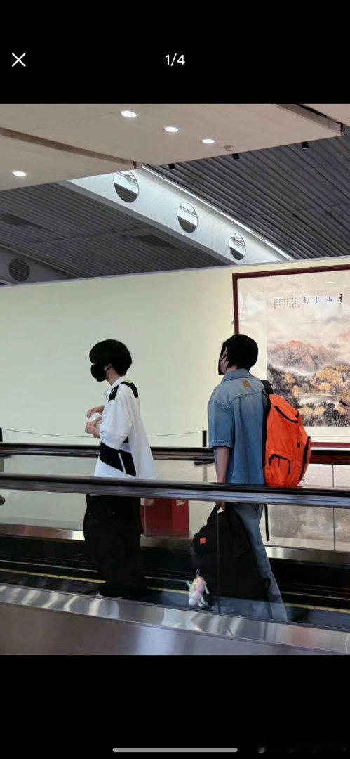 岳凛凛留守儿童支离破碎的家庭[哭哭]​