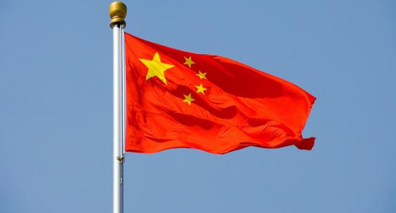 中国对美摊牌了：一颗导弹落在中国土地上，美国就从地球上消失！这不是威胁，是实力！