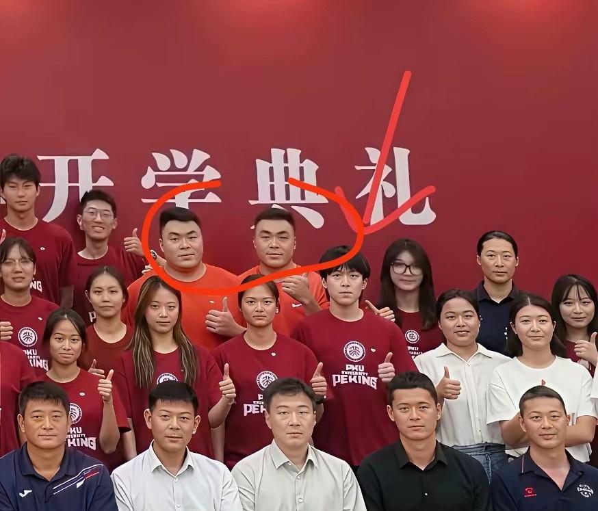 坏了，王楚钦外号不保了！王楚钦号称大头，就是头很大的意思吧。9月2日王楚钦