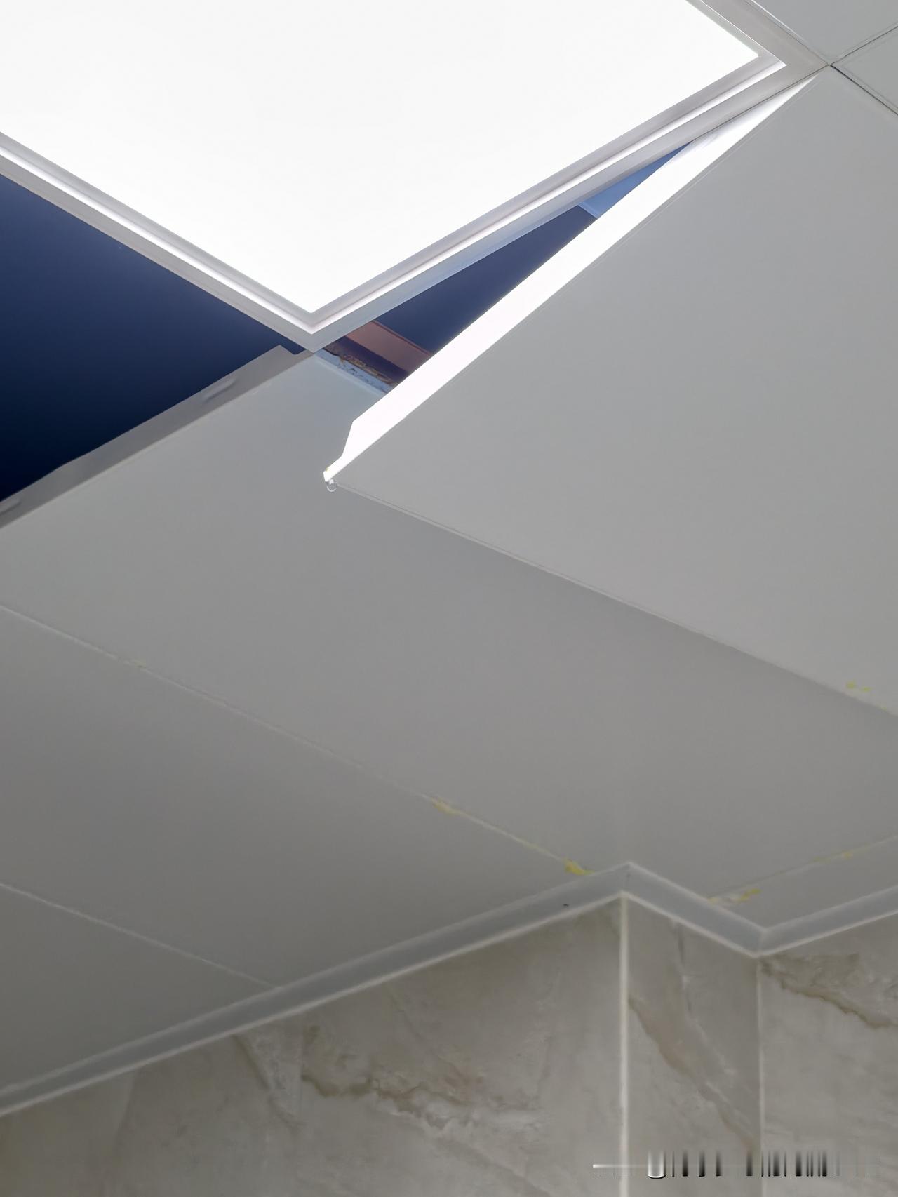 买二手房最怕遇到什么？那就是漏水。这么倒霉的事情就偏偏让我遇上了。本来满心欢喜，