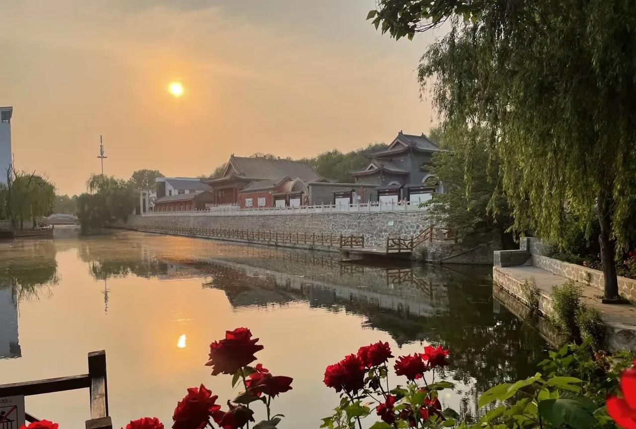 真正快乐的不是上班而是上班给你带来的收入上班不是做生意没必要绞尽脑汁干好