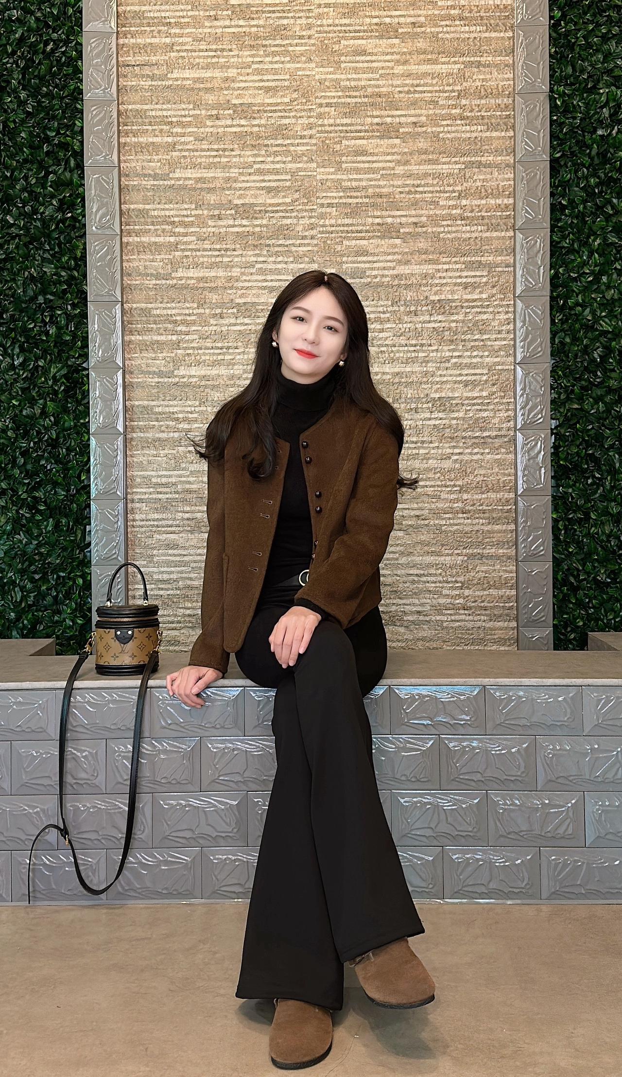 你总要独立清醒因为任何人都不是你的靠山外套冬季穿搭