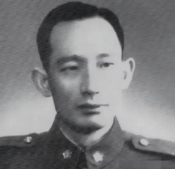 1948年冬，杜聿明部下擒获7名解放军，他随即签令：原地击毙，副参谋长冒死阻止，