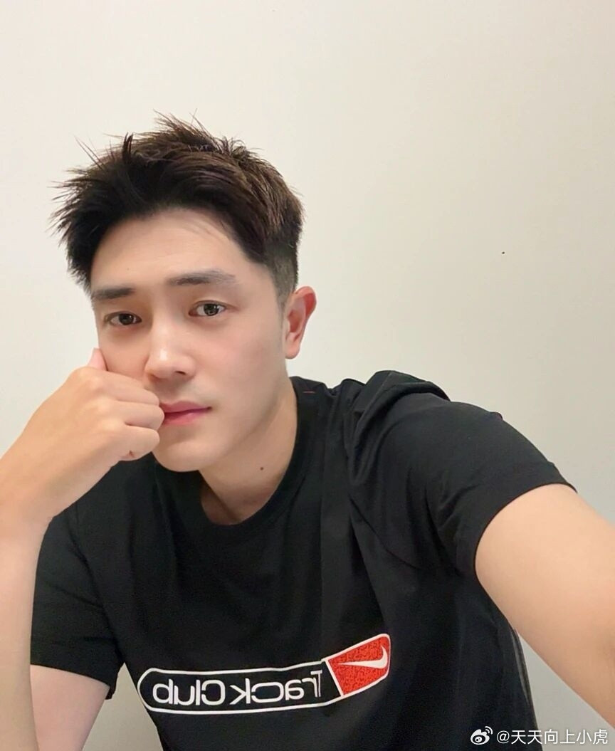 大部分人觉得旅游累的原因旅游是一件很开心的事情，加油吧少年。