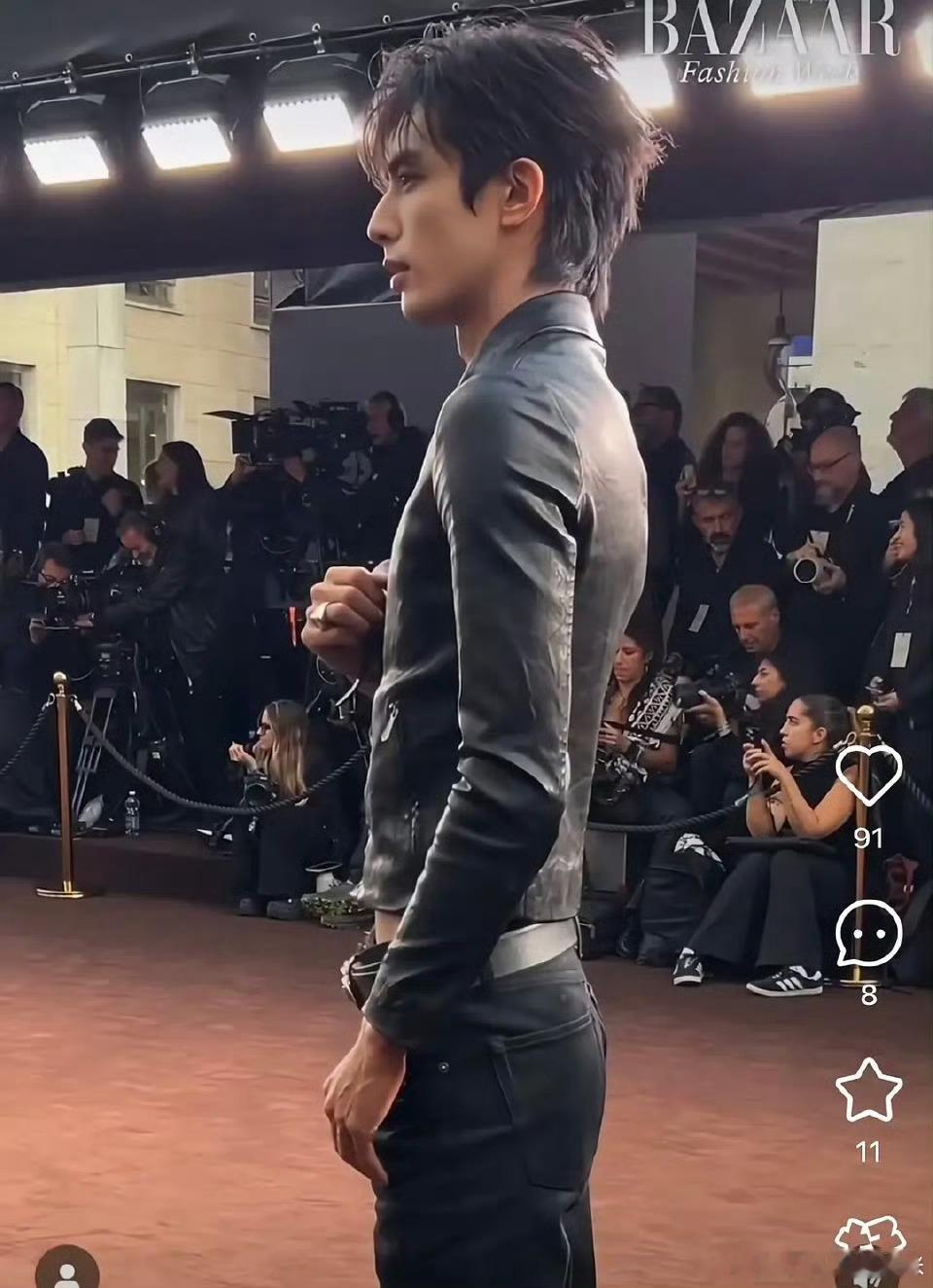 宋威龙这个身材，多少女明星梦寐以求，一点赘肉没有[捂脸哭]​​​