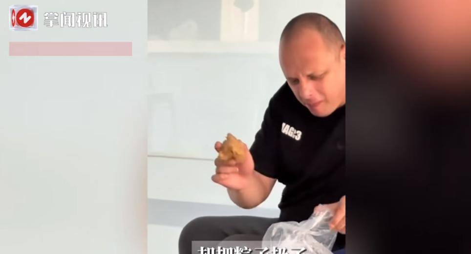 “太尴尬了！”6月1日，浙江金华一所学校，一位来自塞尔维亚的篮球外教，第一次接触