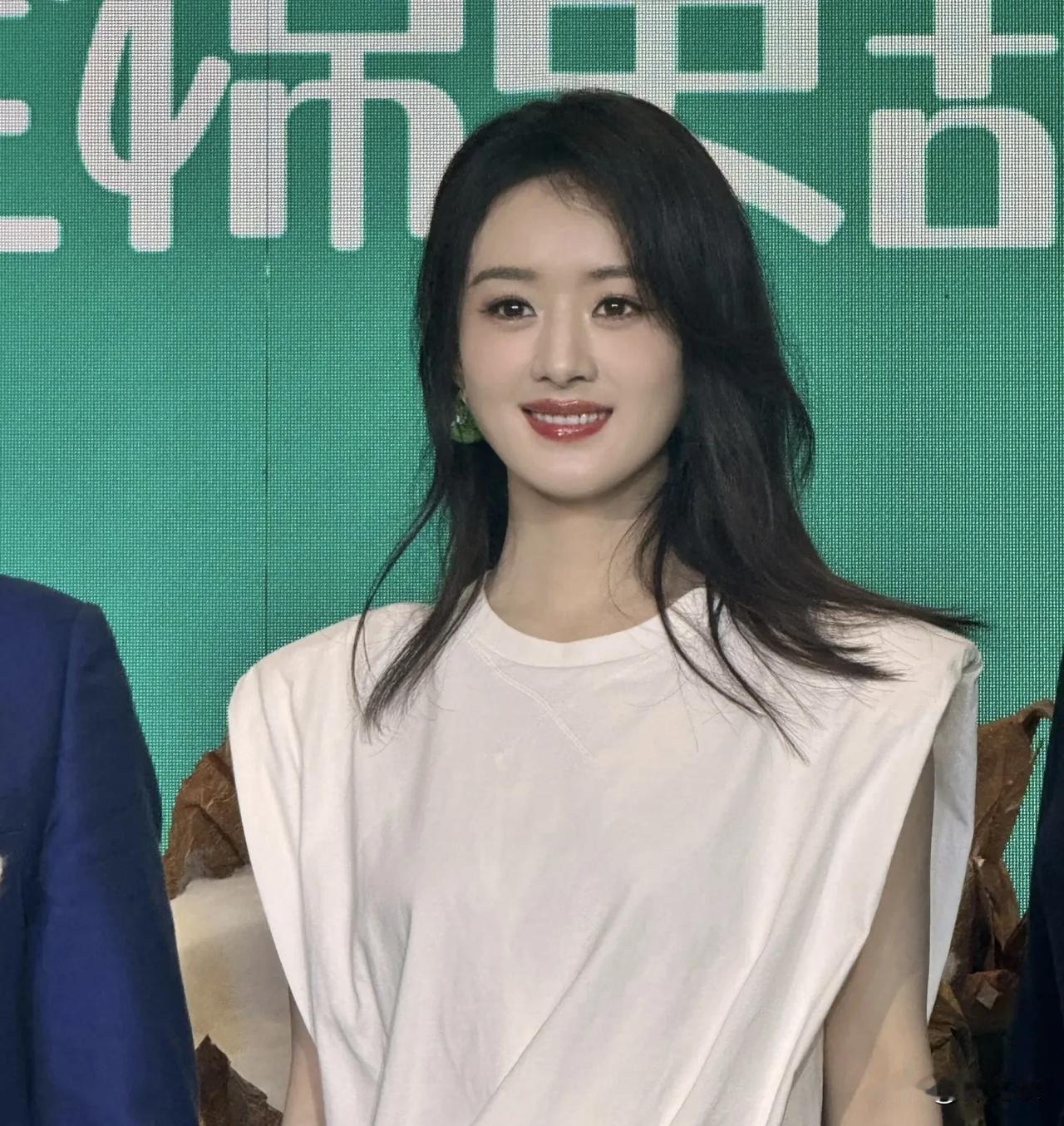 内娱女明星，现在应该除了85后赵丽颖，这两年最让人期待的就是90后杨紫95后关晓