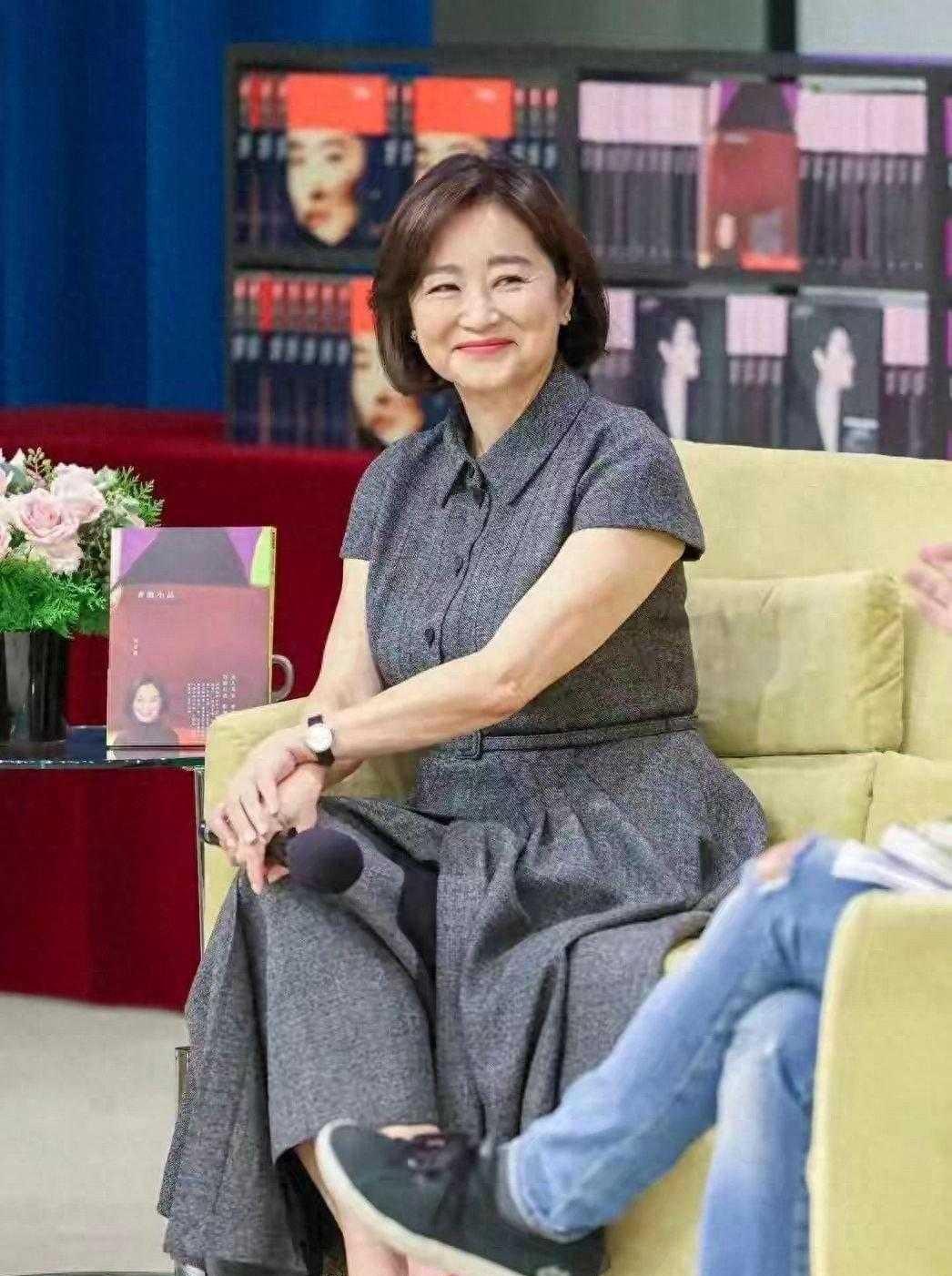  耗尽21年青春错付，林青霞坦言遗憾并非秦汉林青霞为秦汉耗尽二十一年大好青春，