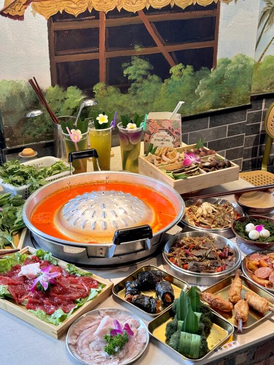 福建首家老挝火锅烤肉！！没吃过是真的亏了…