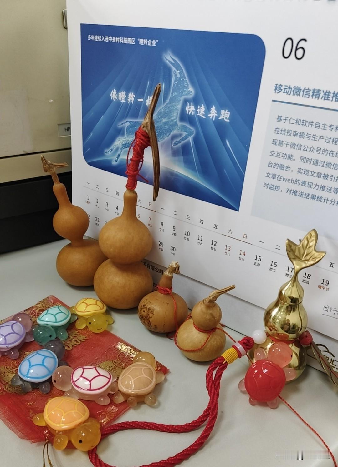 不要跟陌生的为你服务的人多说话。每次当滴滴司机跟我聊天时，我就知道他不想停在目的