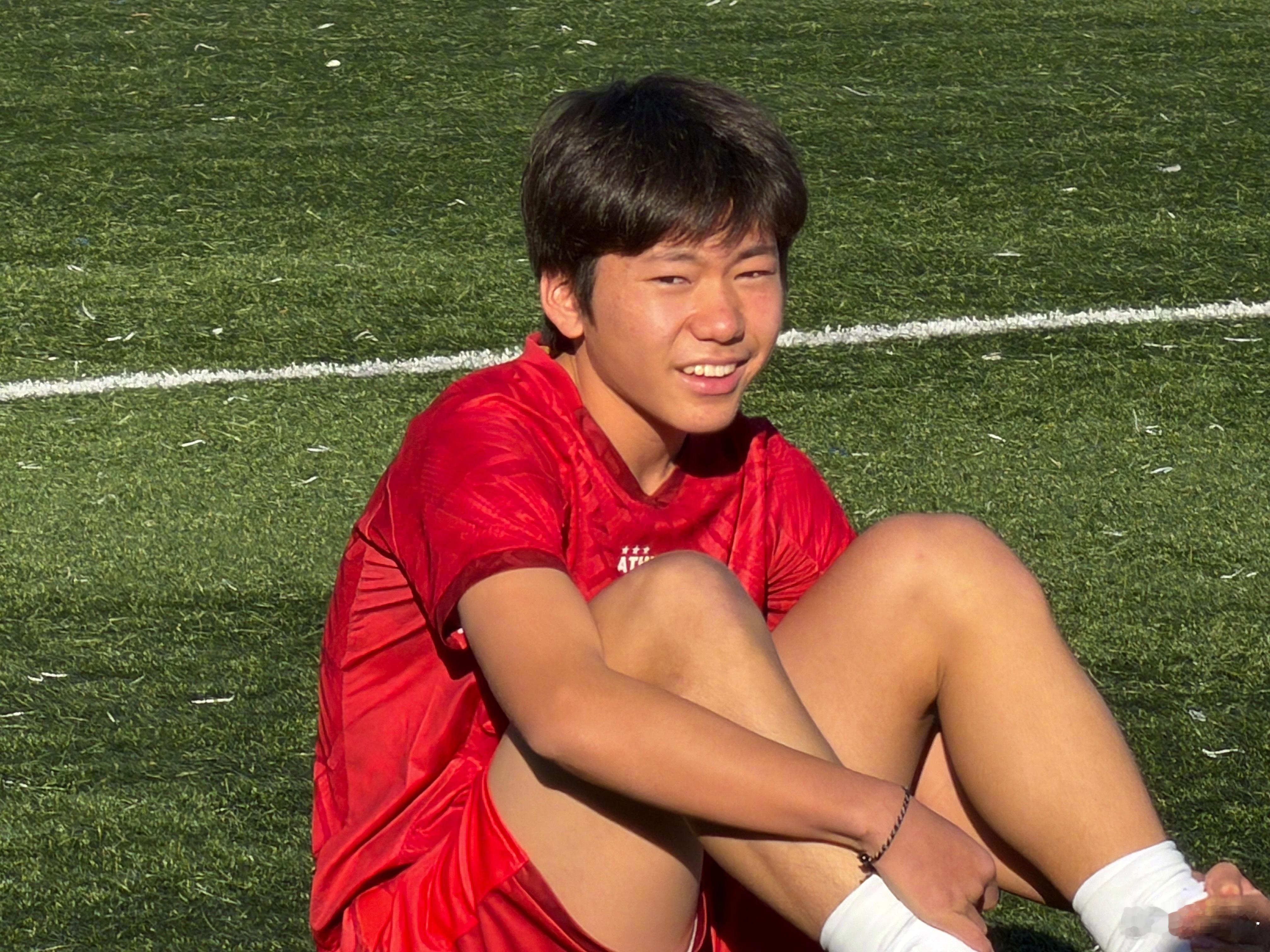 中国足球小将留洋球员张与田已确定在下赛季离开目前效力的奥斯皮塔雷（二级联赛排名