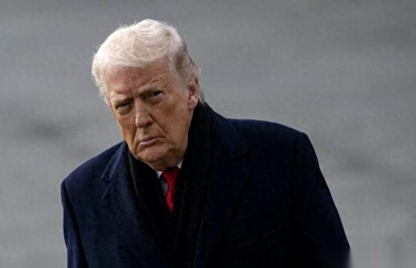 特朗普一张牌甩在桌上，整个欧洲的空气都凝固了。深夜，他直接摊牌：“时机到了，没