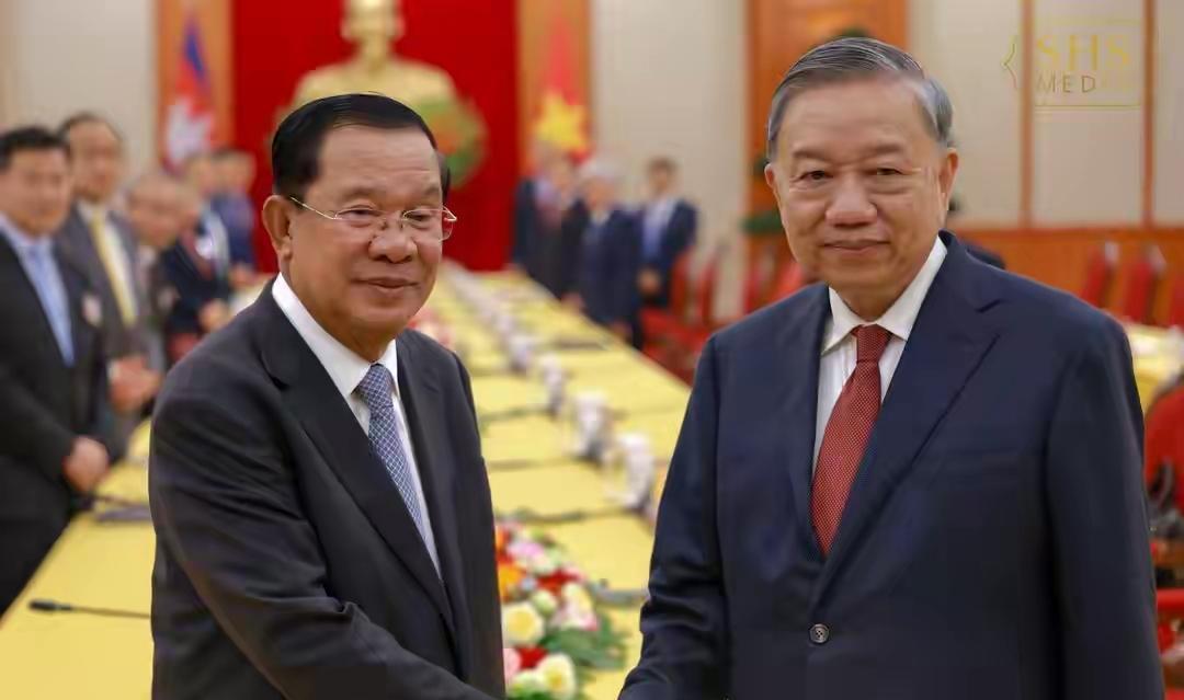 洪森率代表团应邀出席在越南国庆80周年阅兵活动，洪森和越南领导人苏林进行沟通会晤